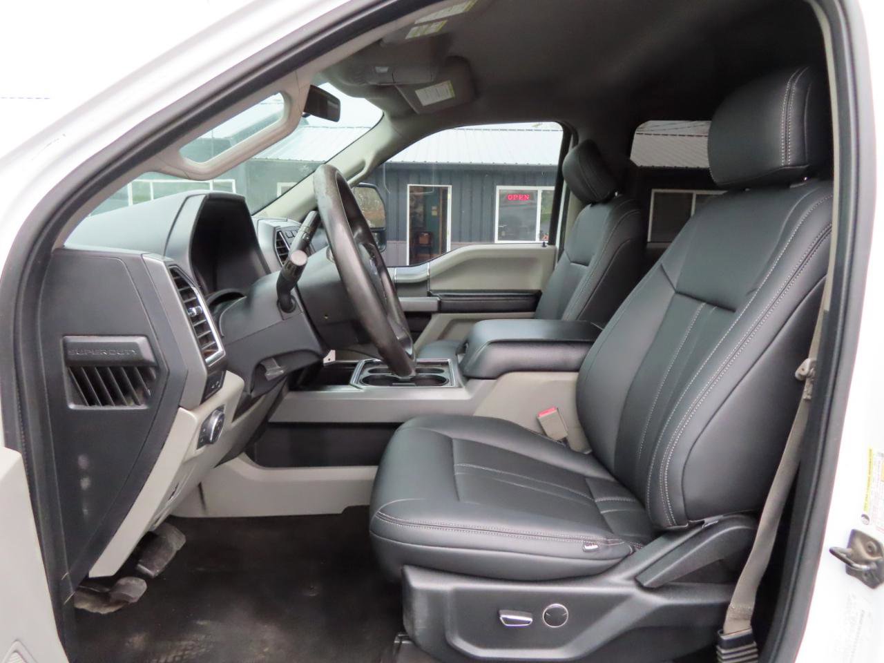 Used 2018 Ford F250 XLT w/ XLT Premium Package image 18