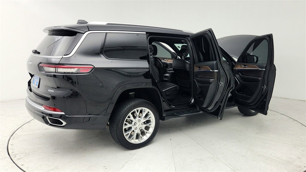 Used 2021 Jeep Grand Cherokee L Summit w/ Luxury Tech Group V image 12