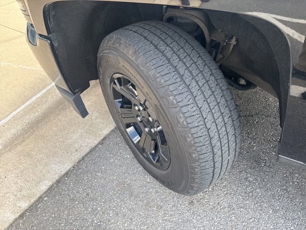 Used 2017 Chevrolet Silverado 1500 LT w/ All Star Edition image 2