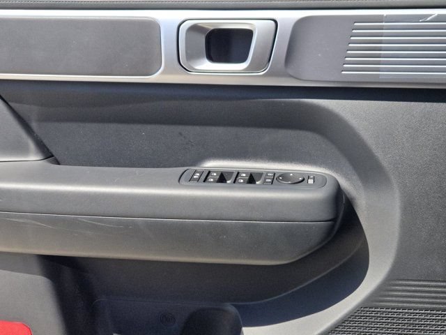 Used 2026 Hyundai Santa Fe SE FWD image 24