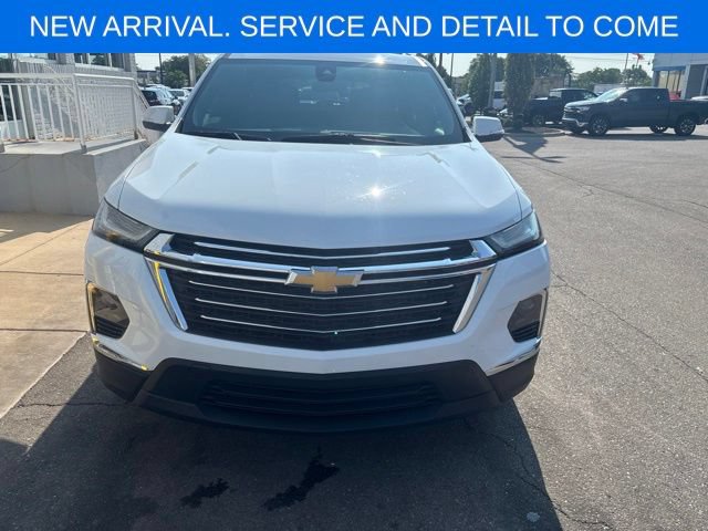 Used 2023 Chevrolet Traverse LT FWD image 4