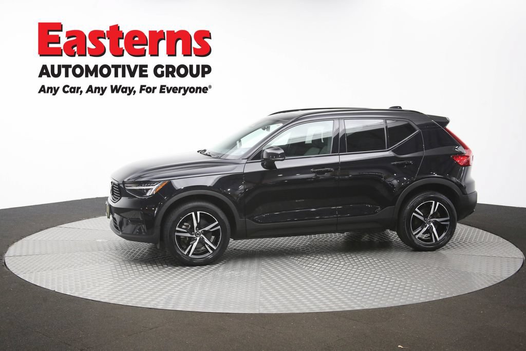 Used 2024 Volvo XC40 B5 Core AWD/4WD image 59