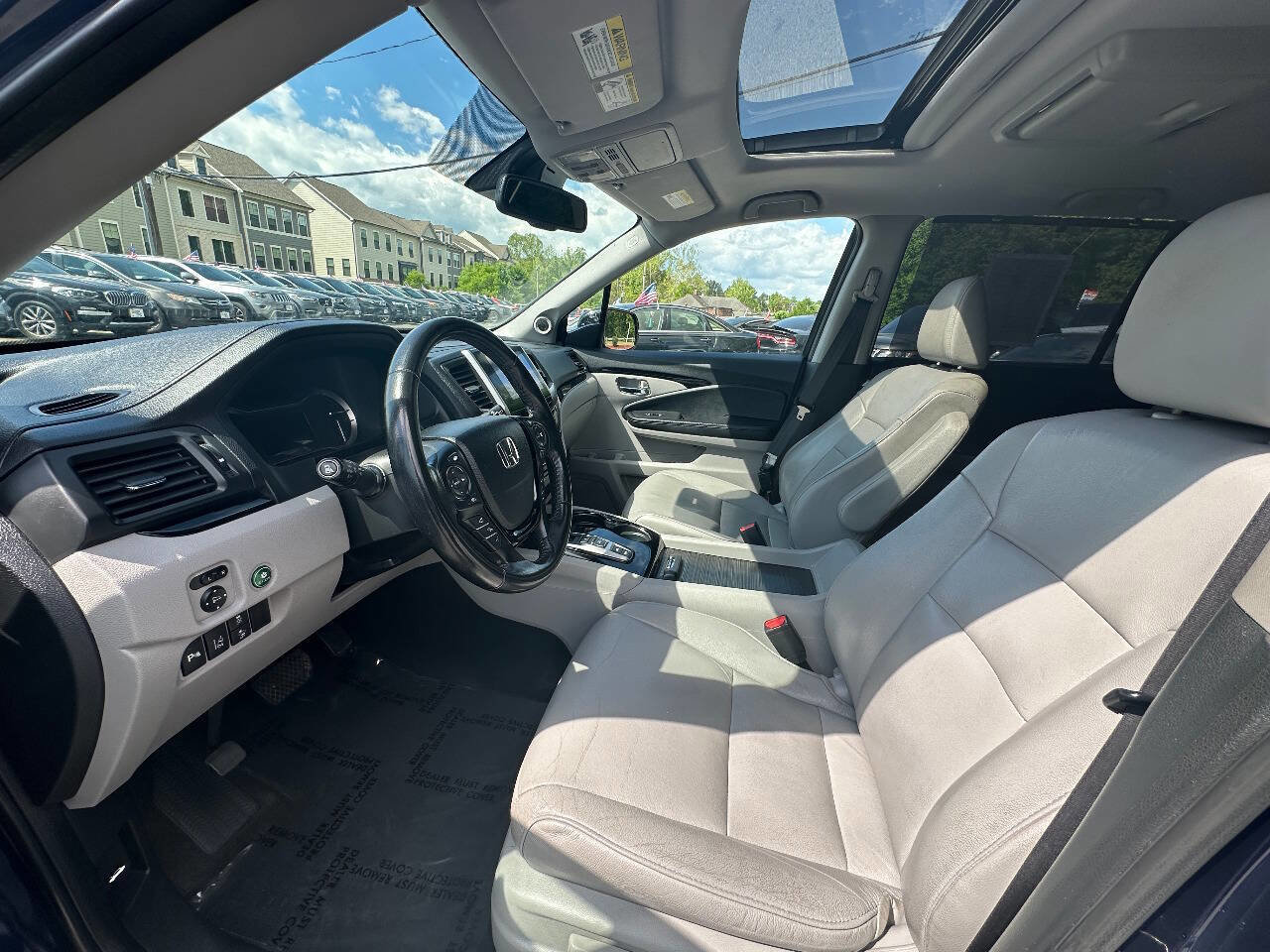 Used 2016 Honda Pilot Touring image 4