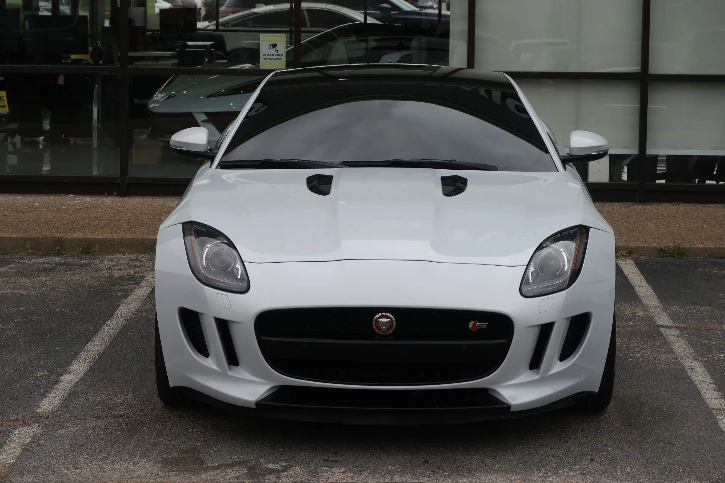 Used 2016 Jaguar F-TYPE S image 4