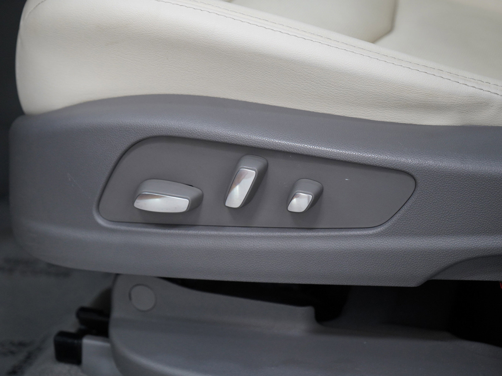 Used 2021 Cadillac XT5 Premium Luxury image 33