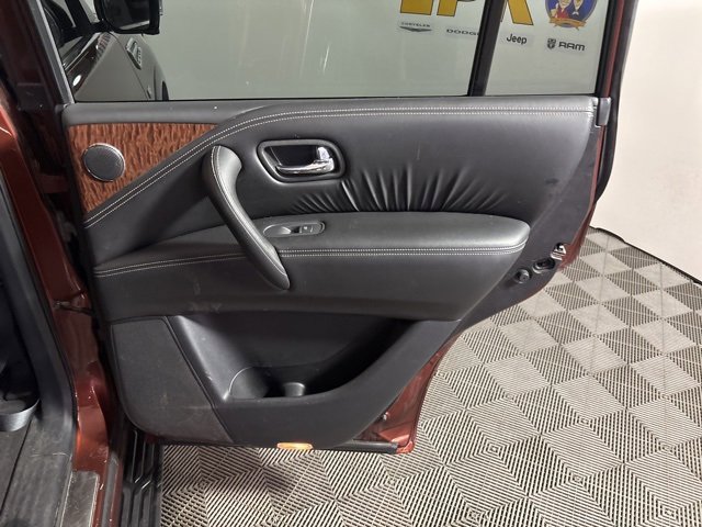 Used 2017 Nissan Armada Platinum w/ Interior Lighting Package image 27