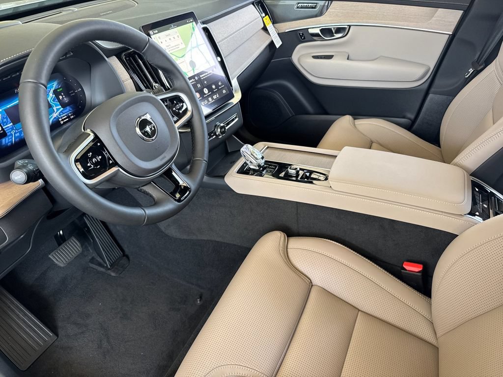 New 2026 Volvo XC90 T8 Ultra w/ Protection Package Premier AWD/4WD image 9