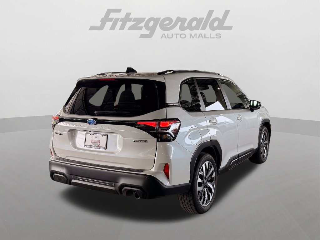 Used 2025 Subaru Forester Touring AWD/4WD image 6