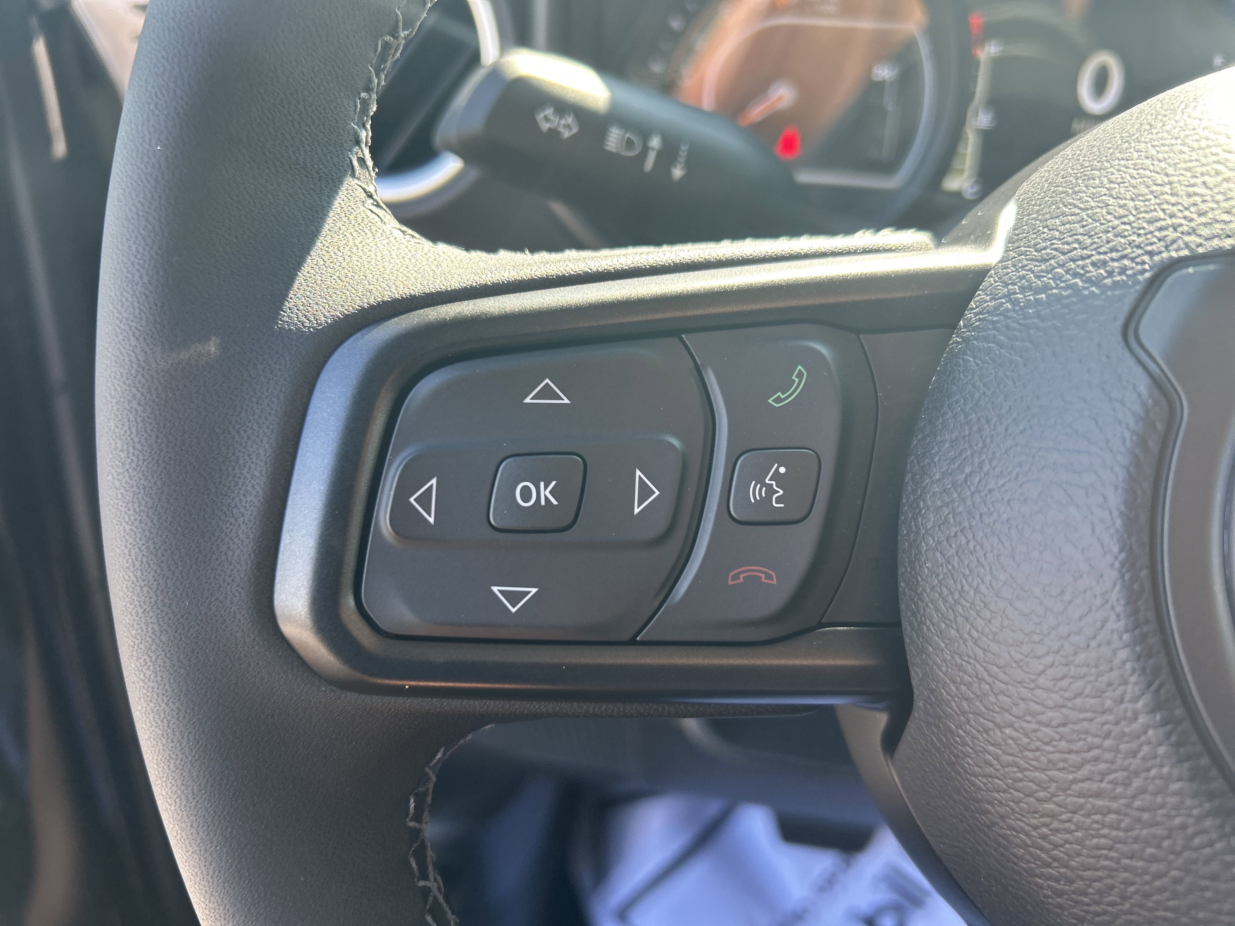 New 2025 Jeep Gladiator Sport image 16