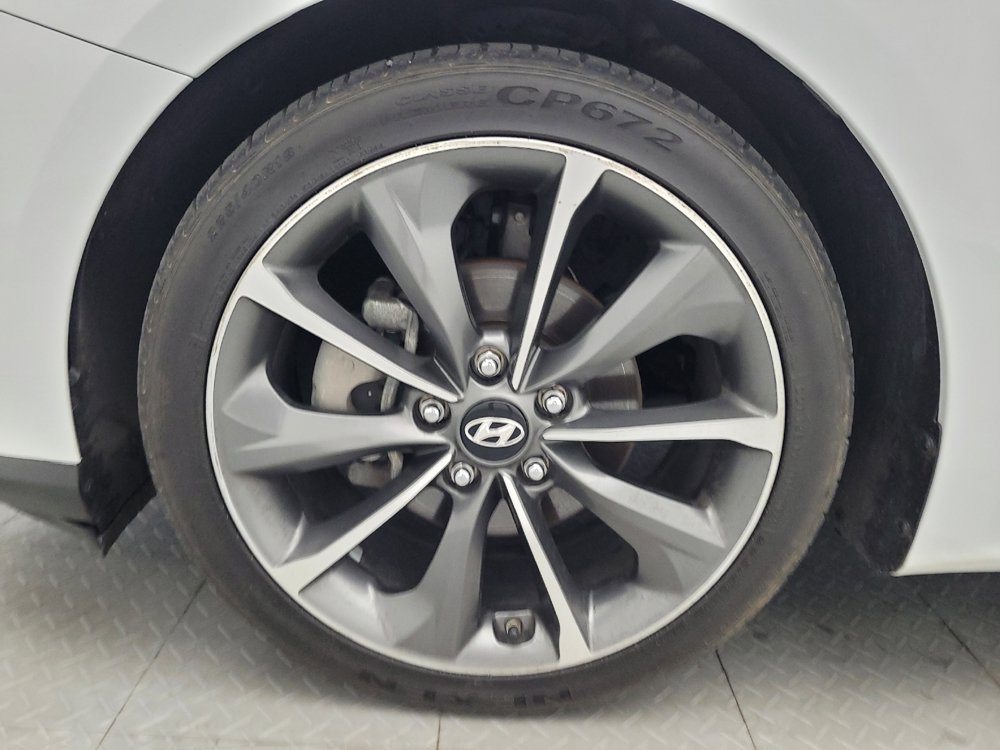 Used 2020 Hyundai Veloster 2.0 Premium FWD image 31
