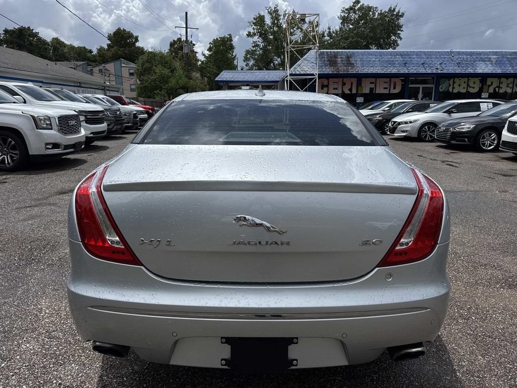 Used 2015 Jaguar XJ L Portfolio RWD image 7