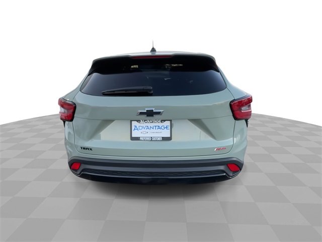 Certified 2024 Chevrolet Trax RS w/ Driver Confidence Package image 7