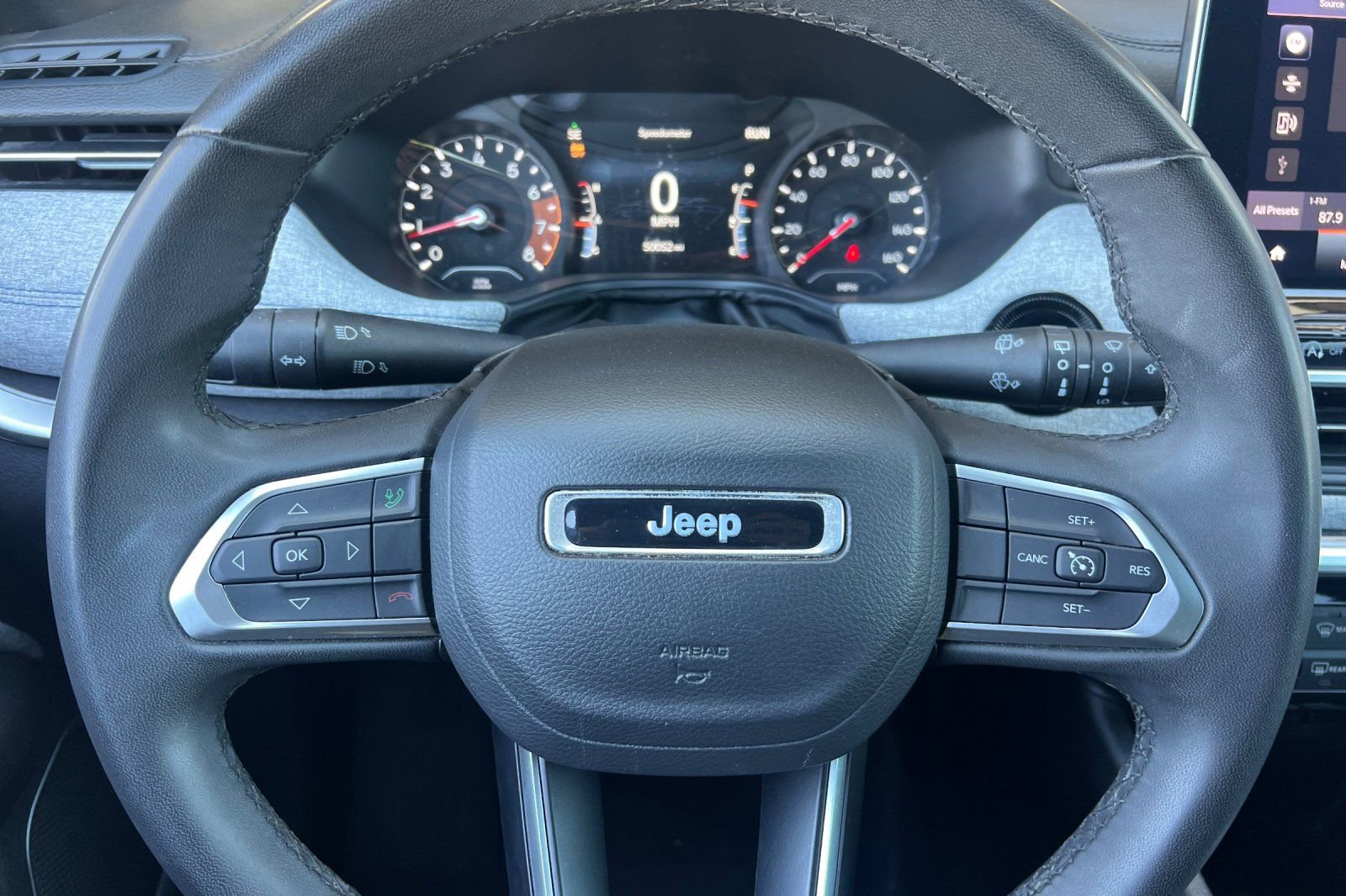 Used 2024 Jeep Compass Latitude AWD/4WD image 23
