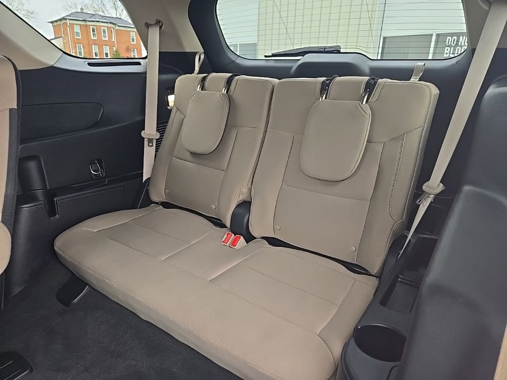 Used 2022 Ford Explorer XLT image 27