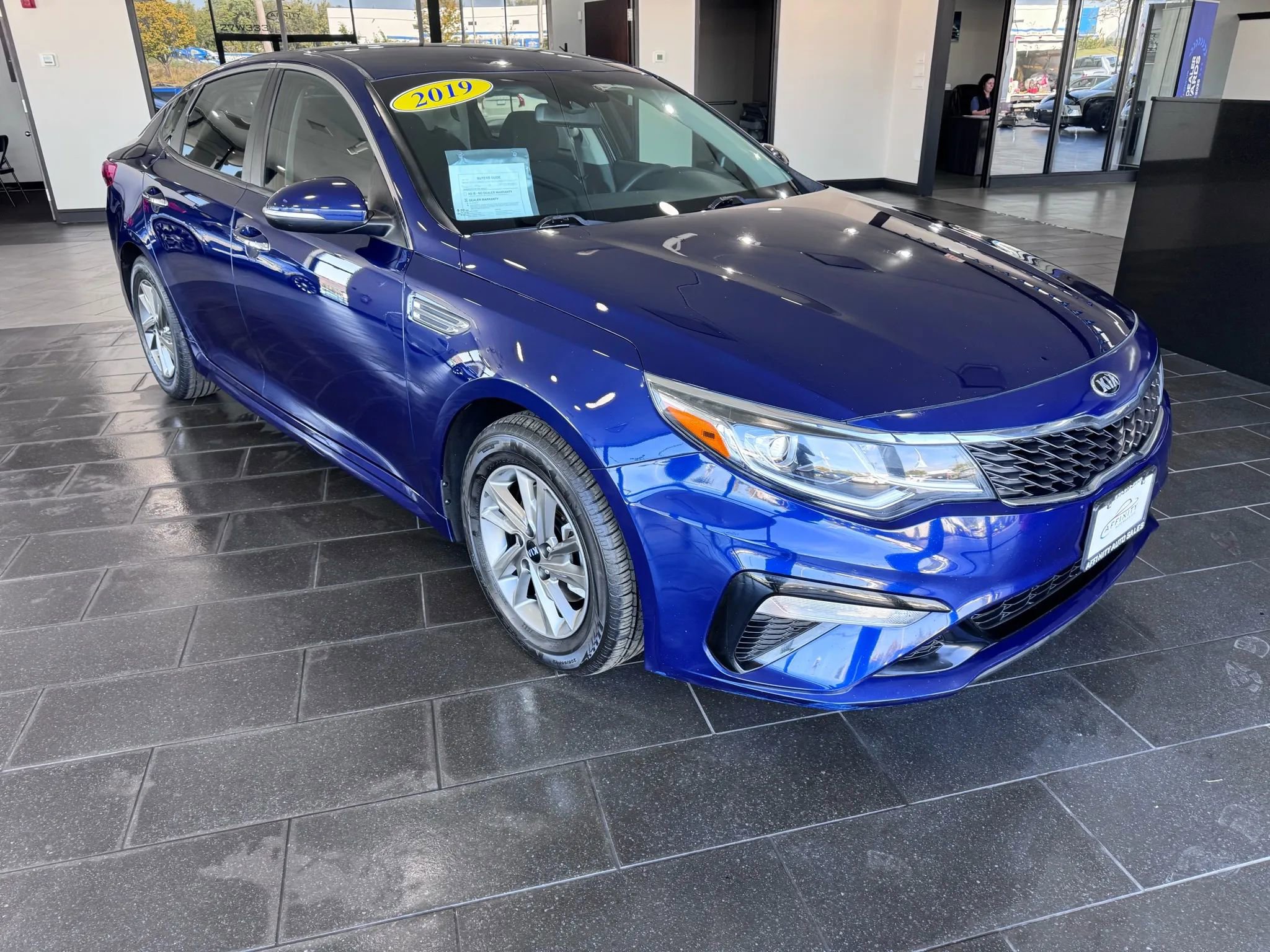 Used 2019 Kia Optima LX image 7