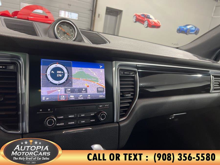 Used 2018 Porsche Macan S image 36