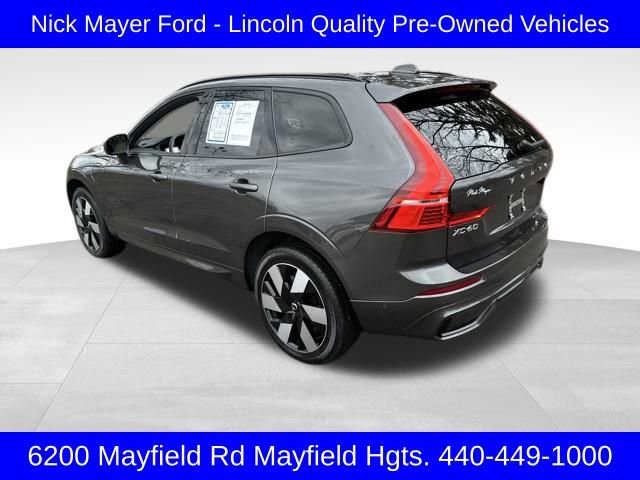 Used 2025 Volvo XC60 T8 Plus w/ Climate Package image 5