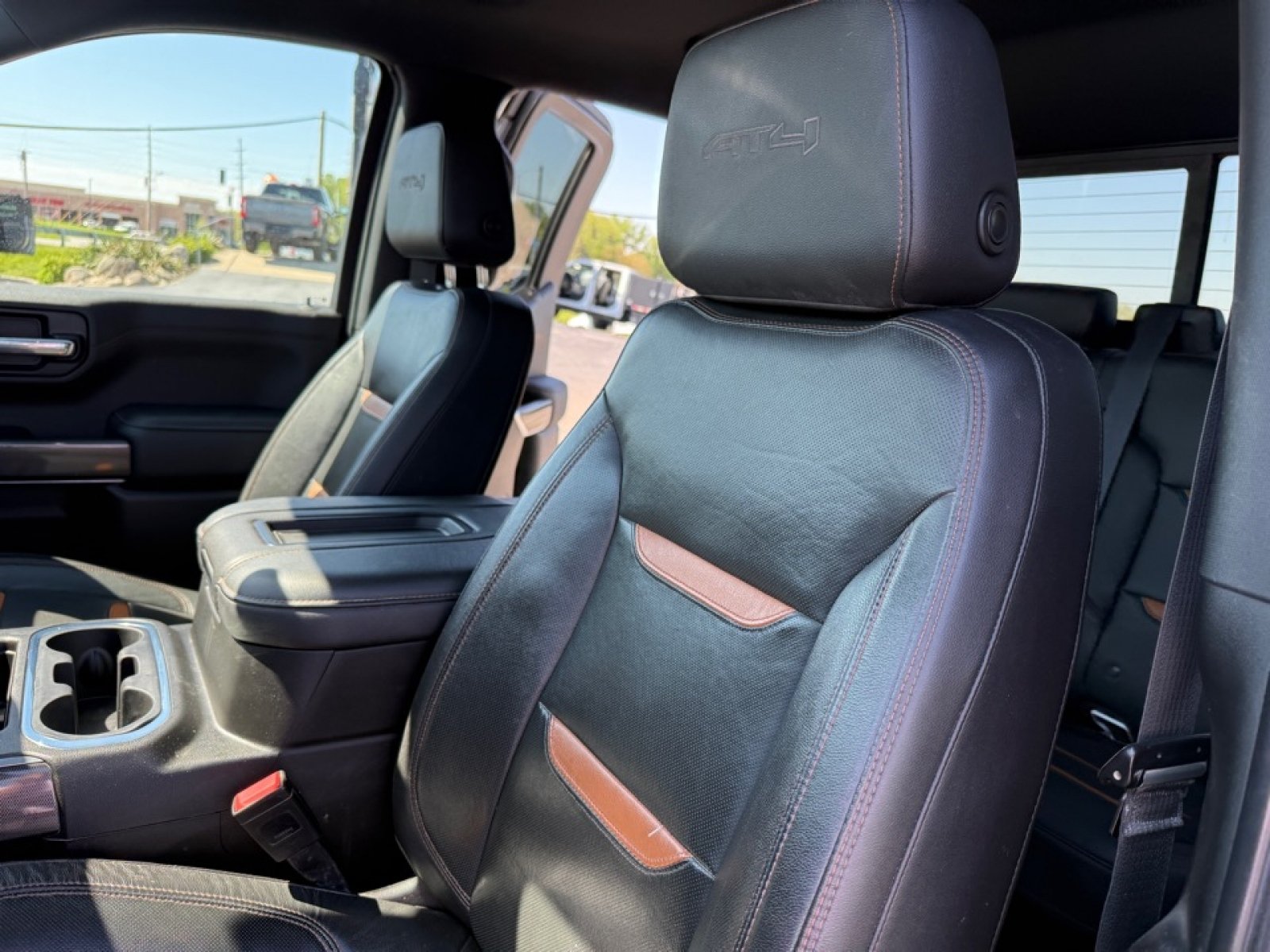 Used 2020 GMC Sierra 1500 AT4 w/ AT4 Premium Package AWD/4WD image 14