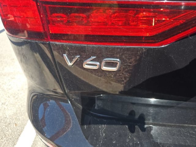 Used 2025 Volvo V60 B5 Cross Country Plus AWD/4WD image 6