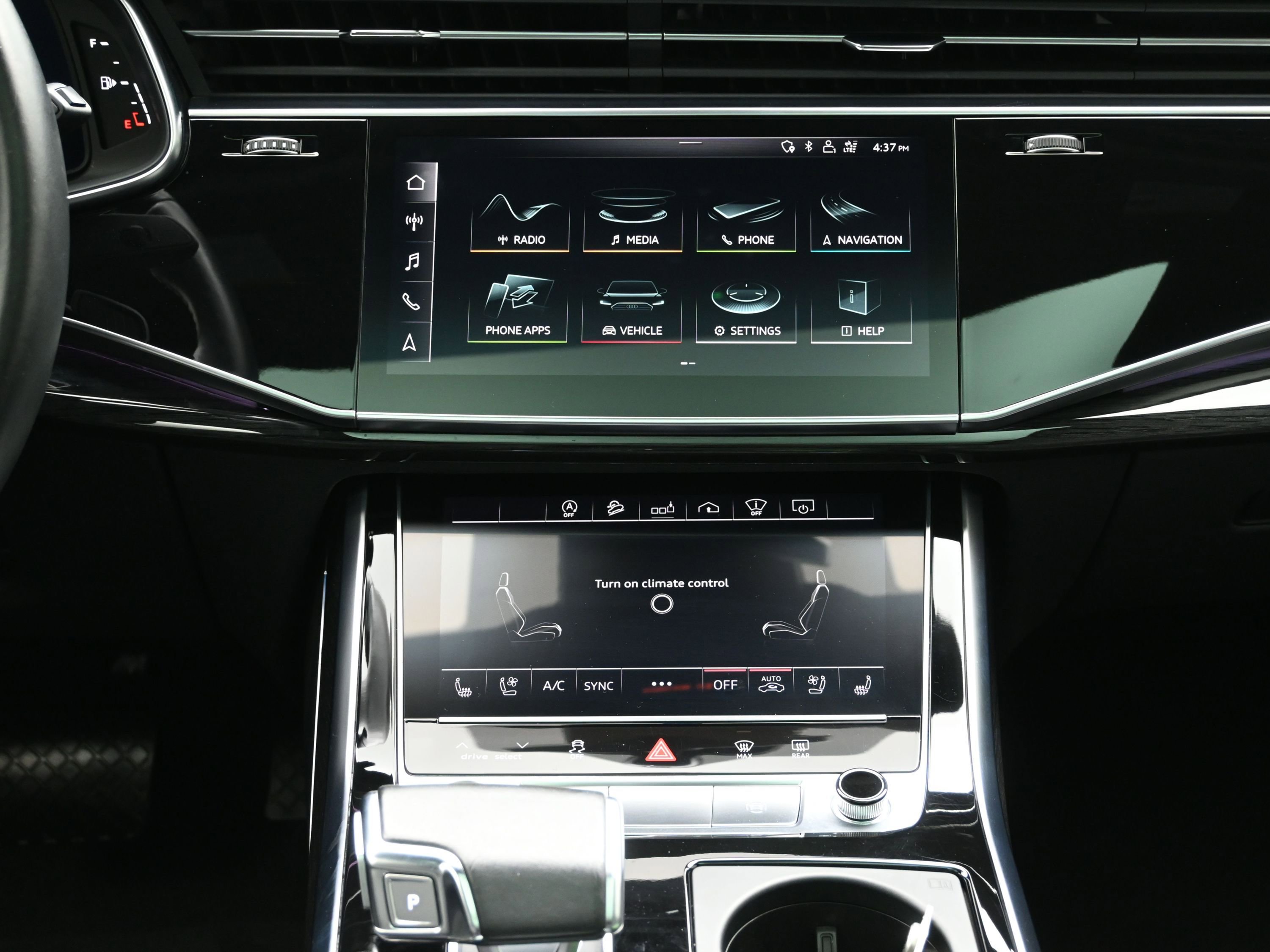 Used 2020 Audi Q7 3.0T Prestige w/ Prestige Package image 16