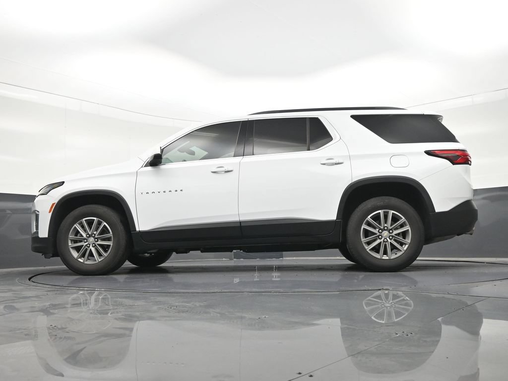 Used 2023 Chevrolet Traverse LT FWD image 25
