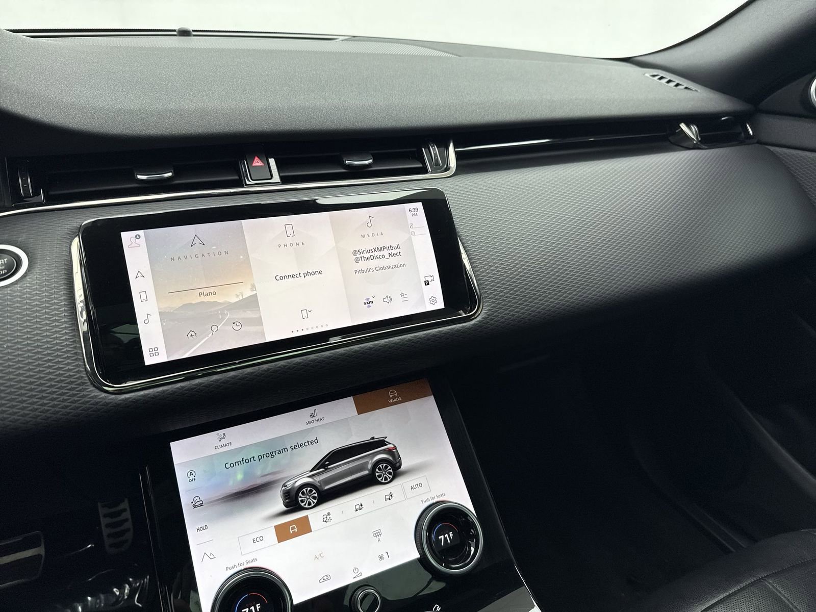 Used 2022 Land Rover Range Rover Evoque R-Dynamic S AWD/4WD image 17