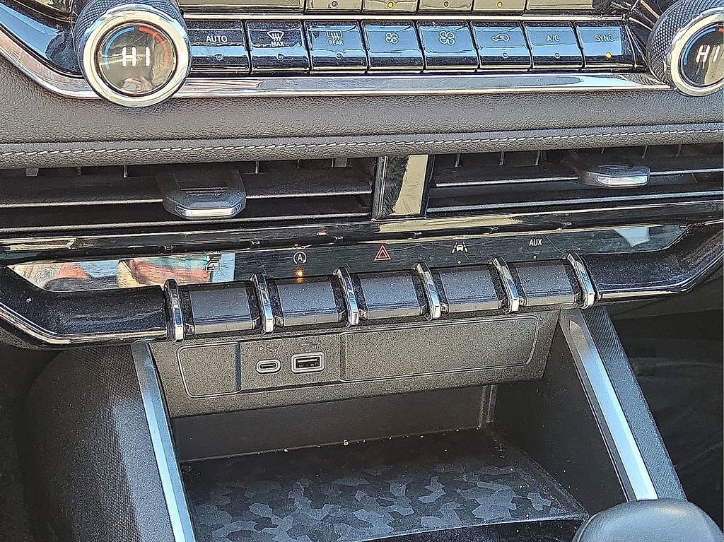 Used 2023 Chevrolet Colorado LT w/ LT Convenience Package image 27