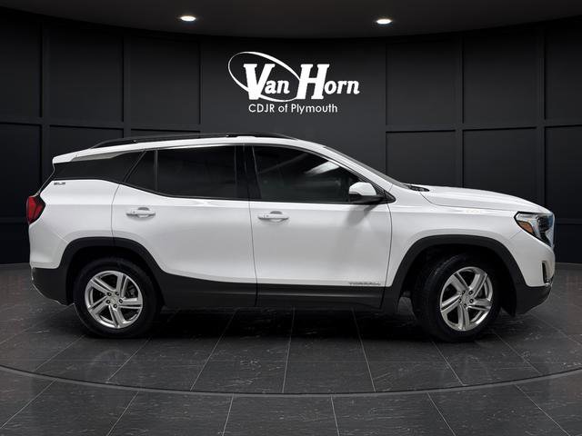 Used 2019 GMC Terrain SLE w/ Driver Convenience Package image 2
