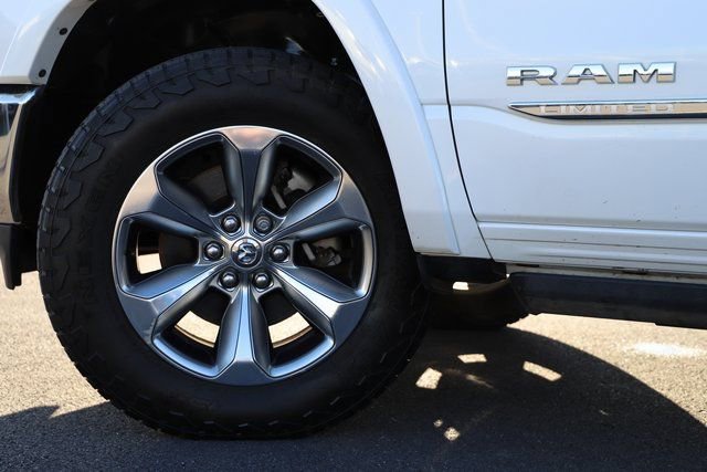Used 2019 RAM 1500 Limited w/ Advanced Safety Group AWD/4WD image 2