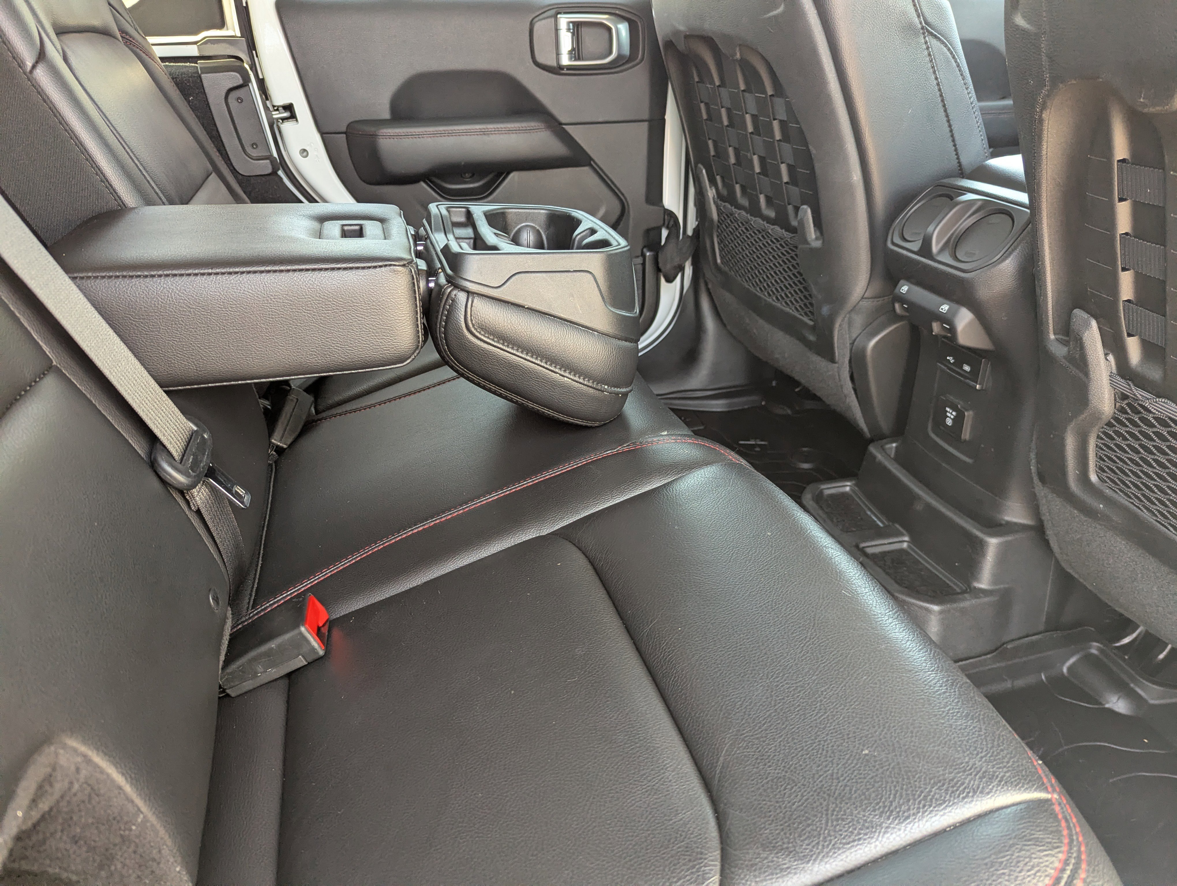 Used 2018 Jeep Wrangler Unlimited Rubicon AWD/4WD image 11