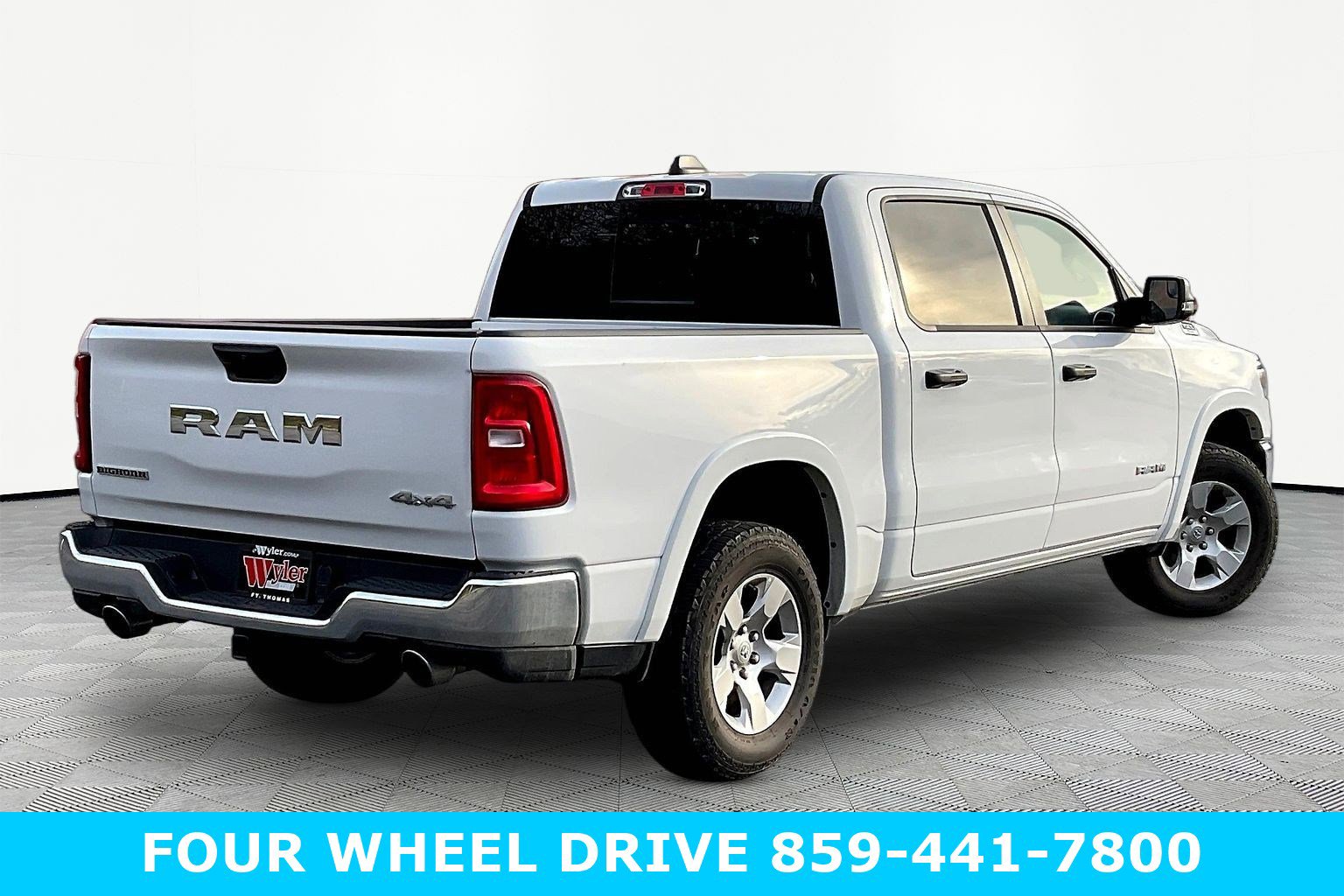 Used 2025 RAM 1500 Big Horn AWD/4WD image 6