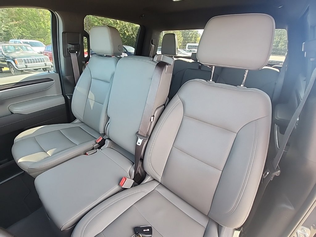 Used 2025 GMC Sierra 1500 SLT AWD/4WD image 27