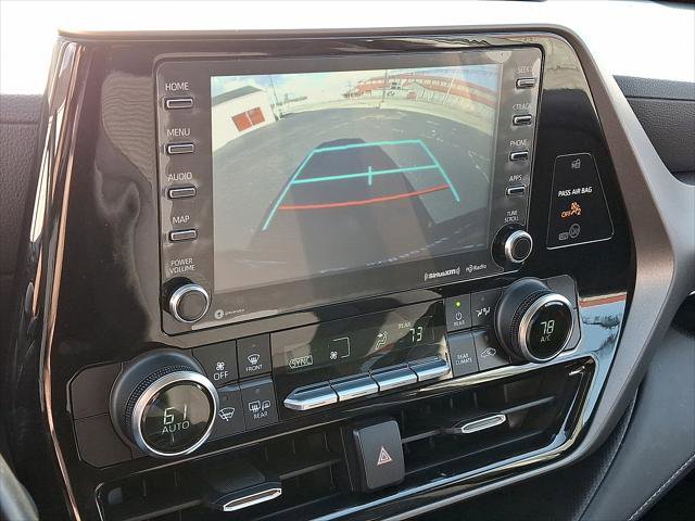 Used 2022 Toyota Highlander LE AWD/4WD image 8