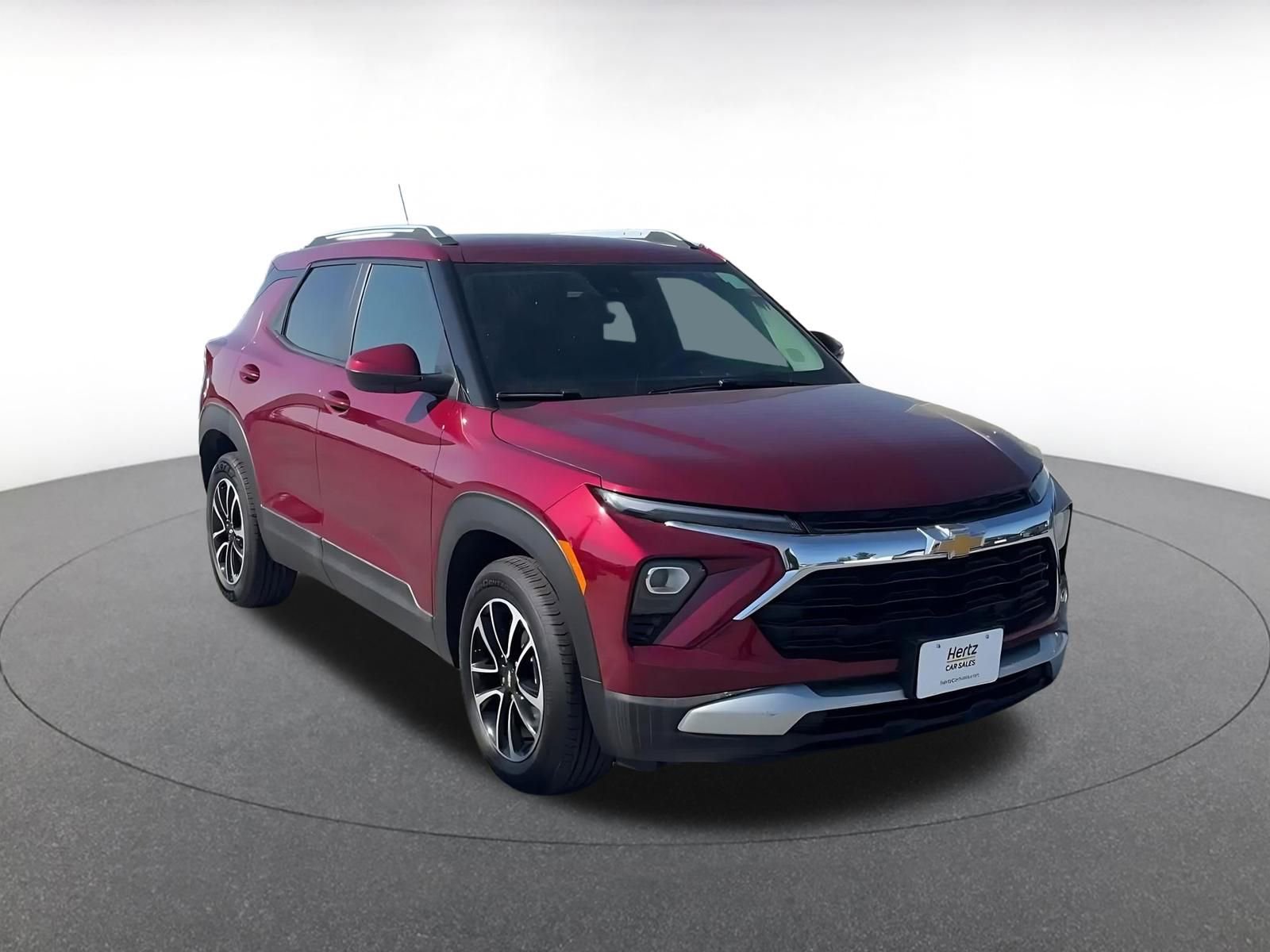 Used 2025 Chevrolet TrailBlazer LT image 3