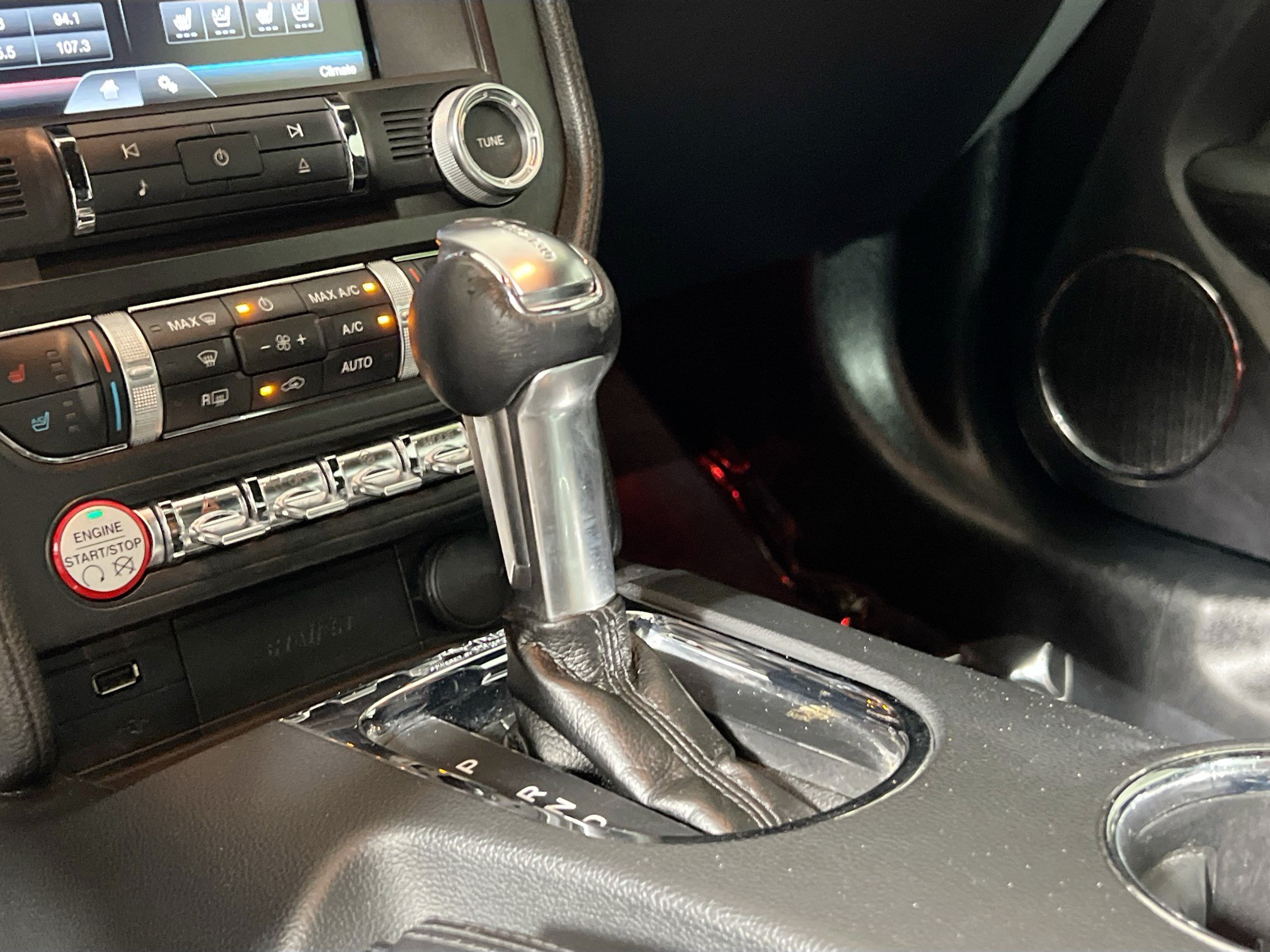 Used 2015 Ford Mustang Premium RWD image 24