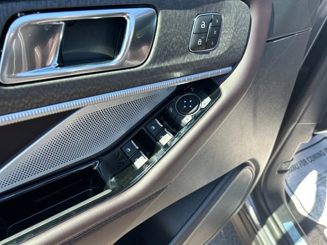 New 2026 Ford Explorer Platinum image 11