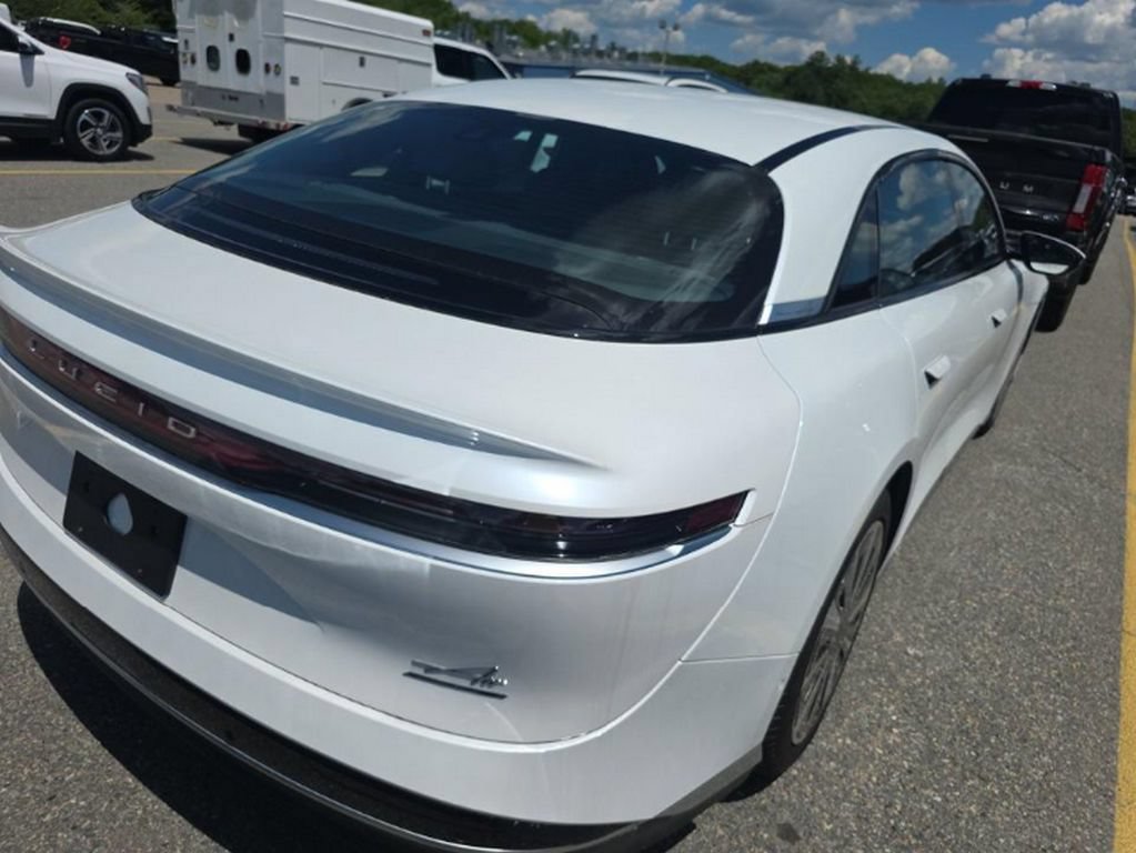 Used 2024 Lucid Air Touring AWD/4WD image 4