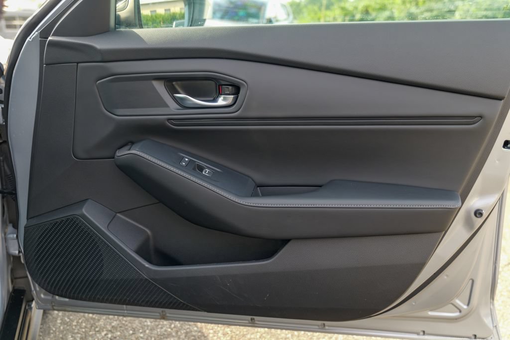Used 2023 Honda Accord Sport image 33