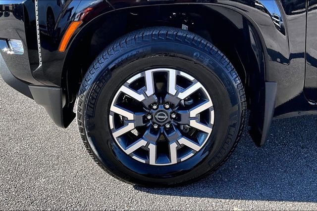 Certified 2024 Nissan Frontier SL image 30