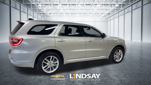 Used 2023 Dodge Durango GT image 2