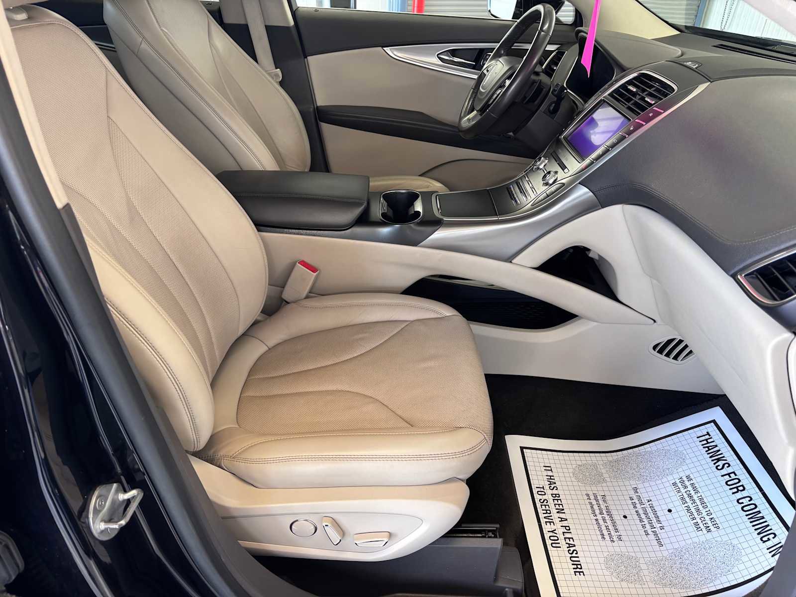 Used 2019 Lincoln Nautilus Reserve AWD/4WD image 15
