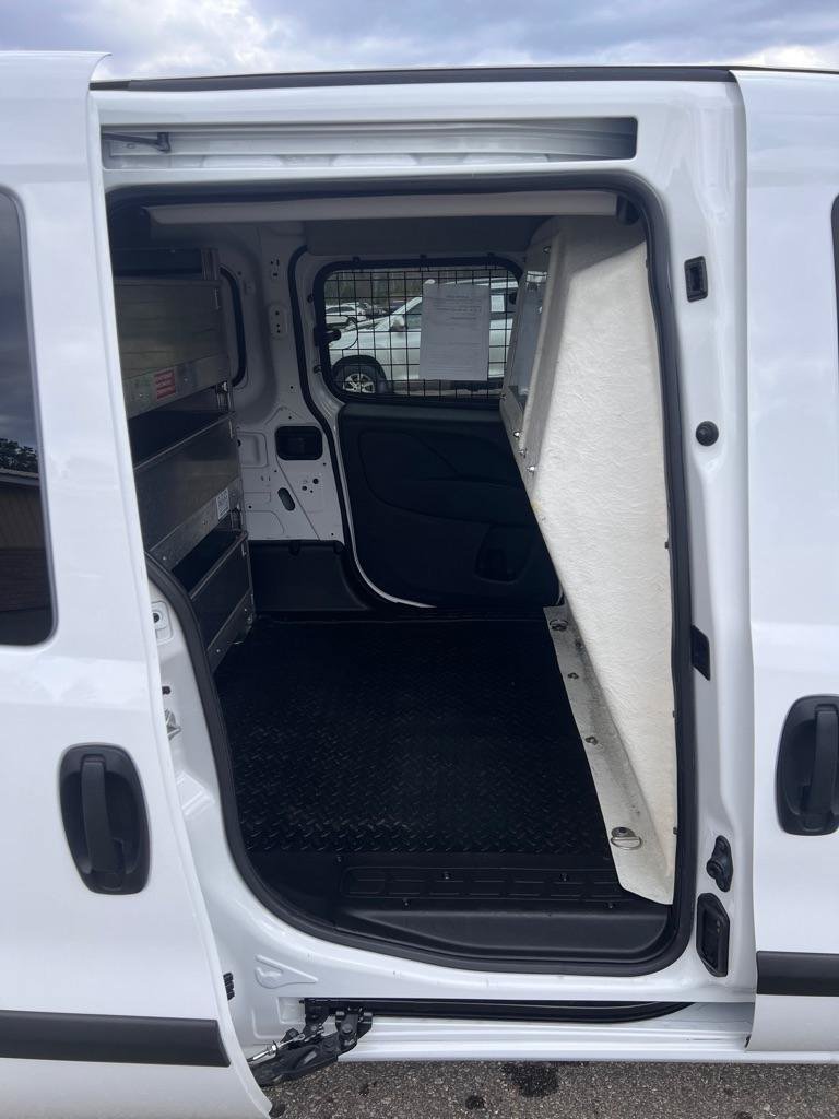 Used 2019 RAM ProMaster City Tradesman SLT FWD image 17