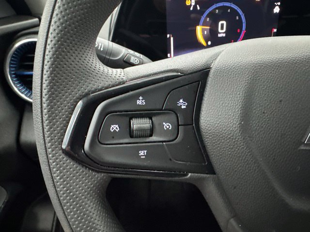 Used 2024 Chevrolet Trax LT FWD image 11