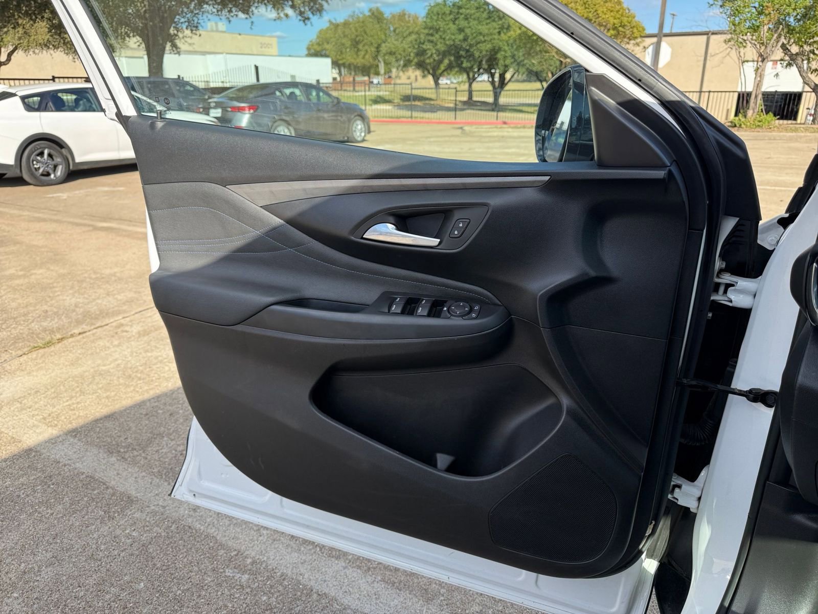 Used 2025 Buick Envista Sport Touring image 20