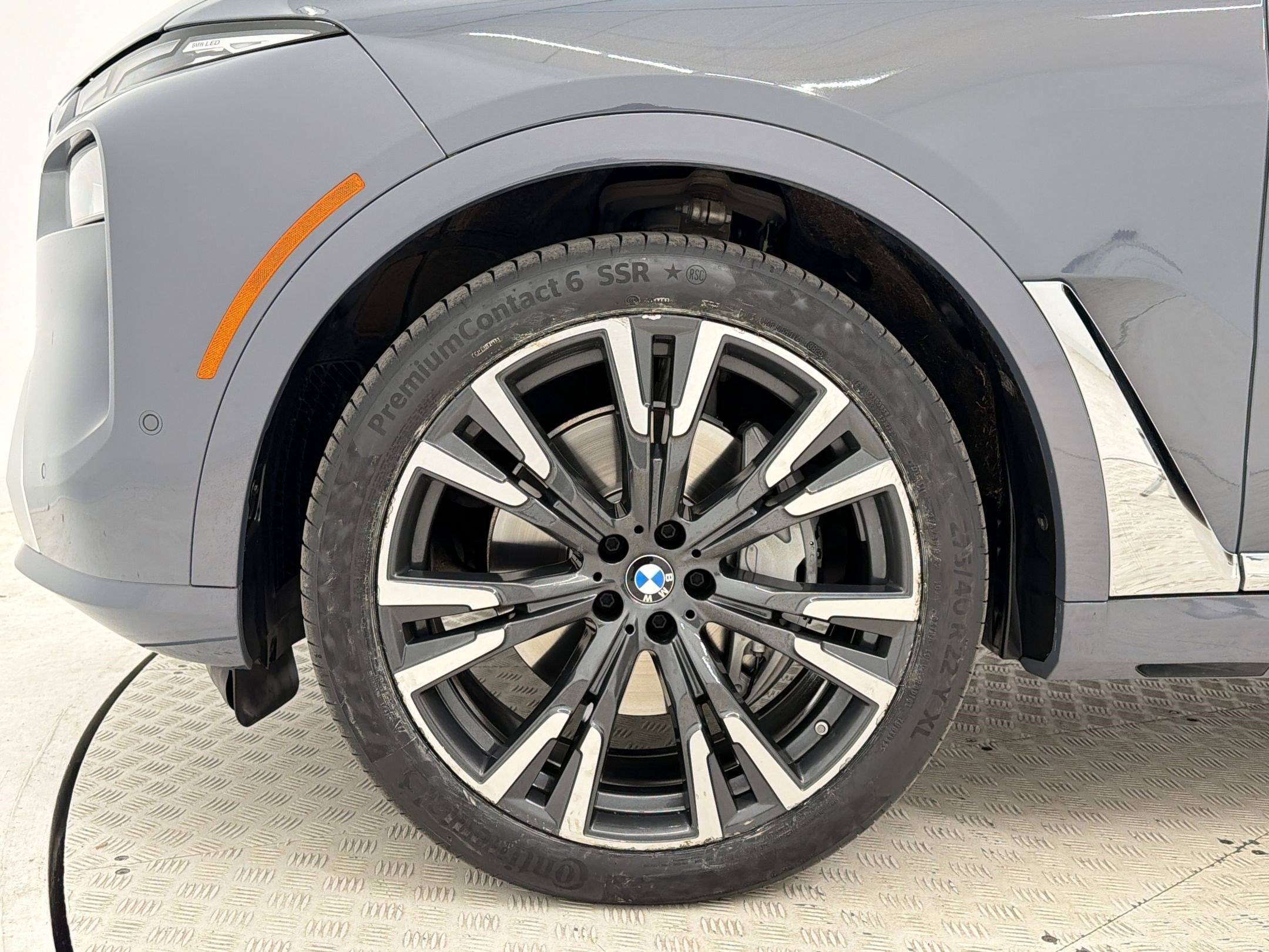 Certified 2024 BMW X7 xDrive40i w/ Premium Package image 12