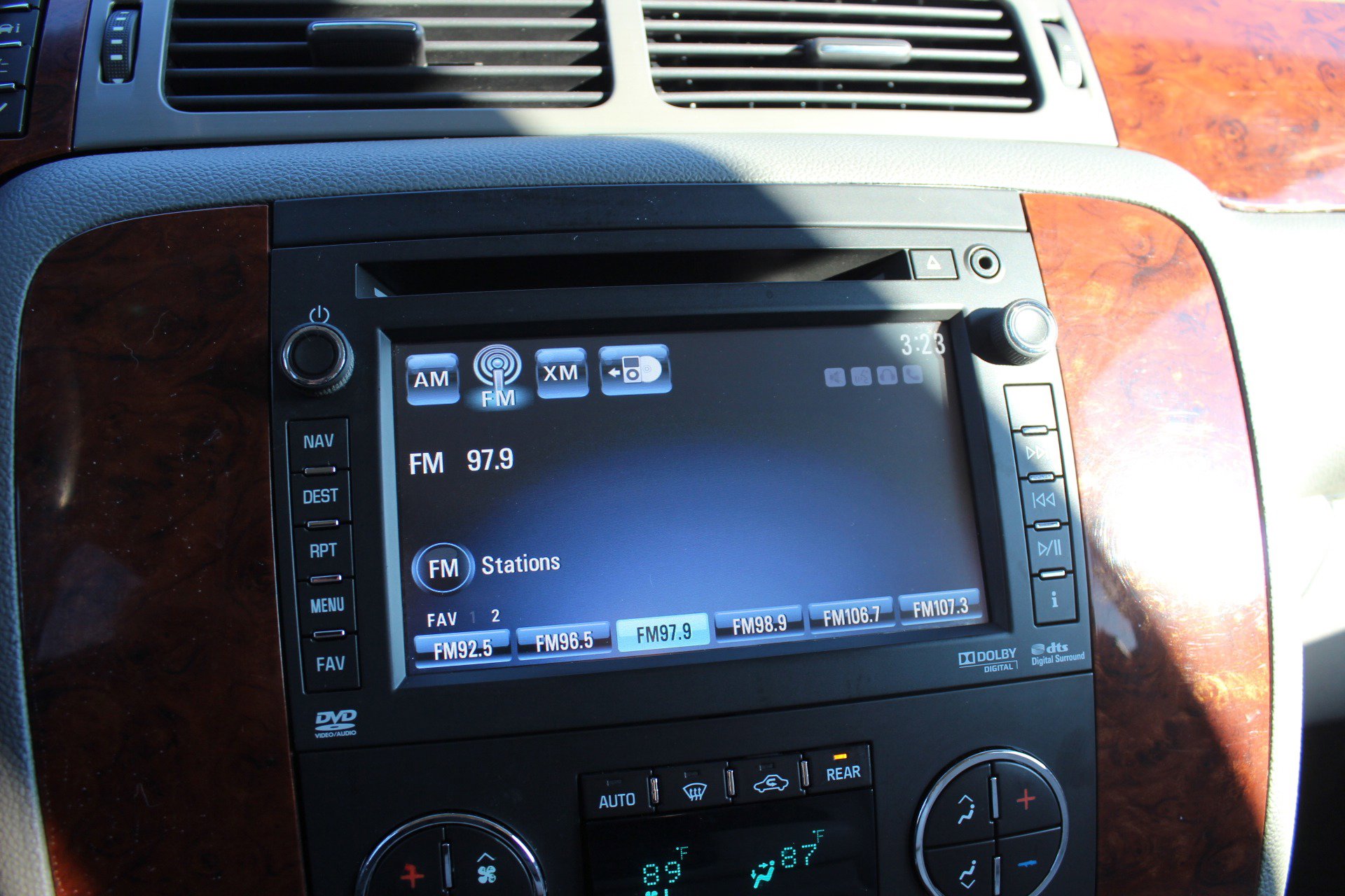 Used 2013 Chevrolet Tahoe LTZ image 28