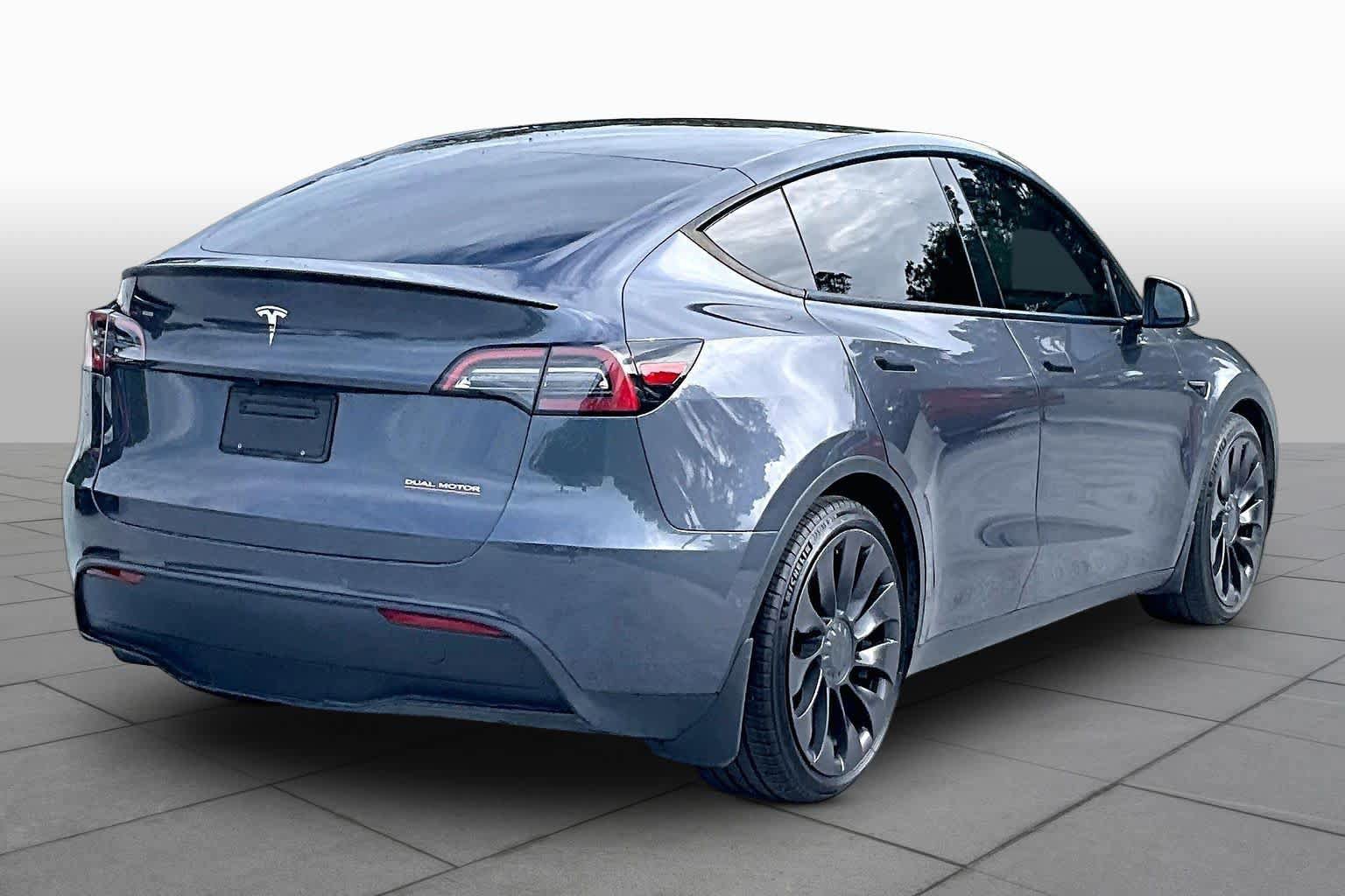 Used 2022 Tesla Model Y Performance AWD/4WD image 10