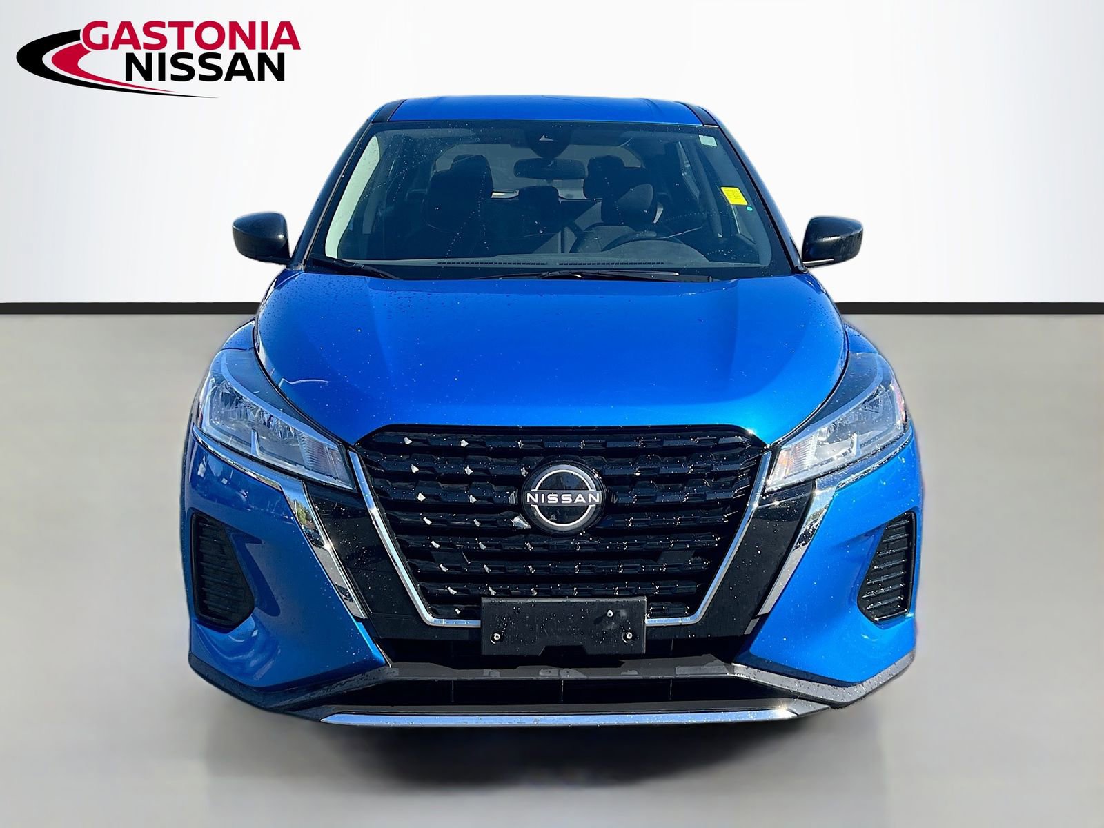 Used 2024 Nissan Kicks S video 2