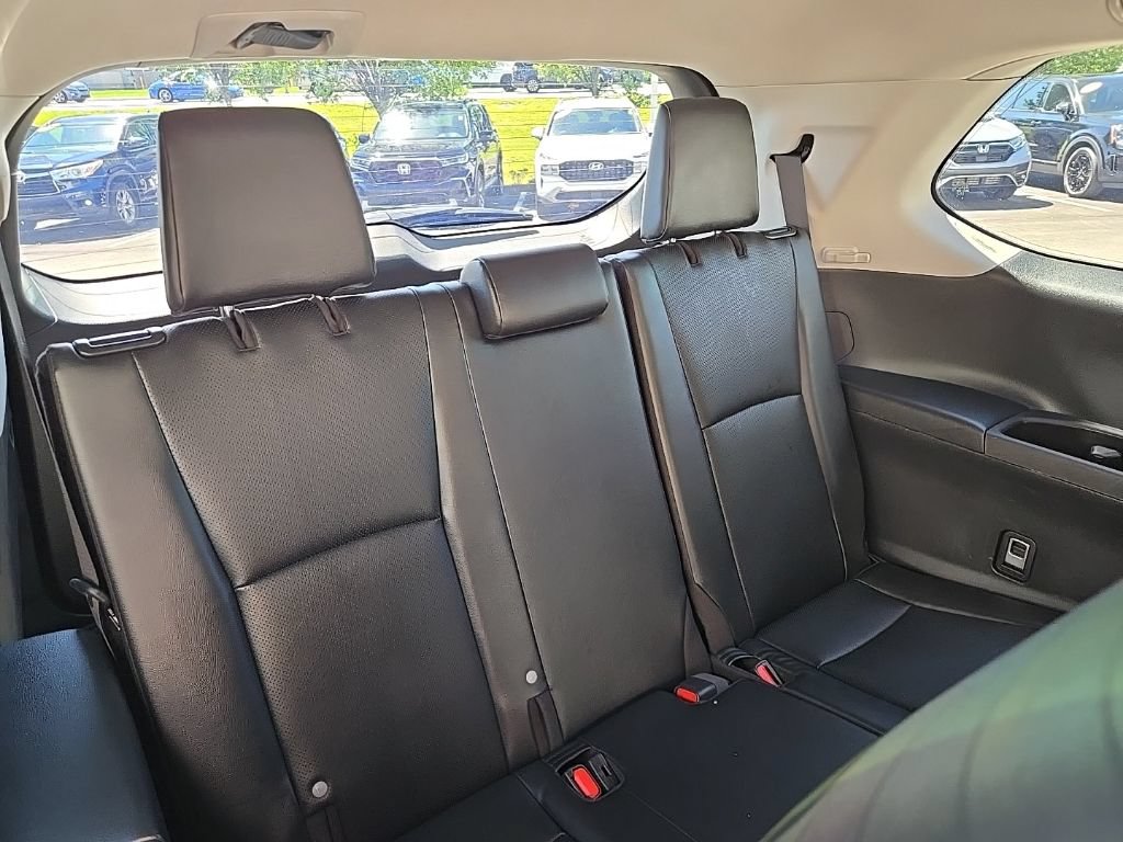 Used 2024 Toyota Grand Highlander AWD image 34