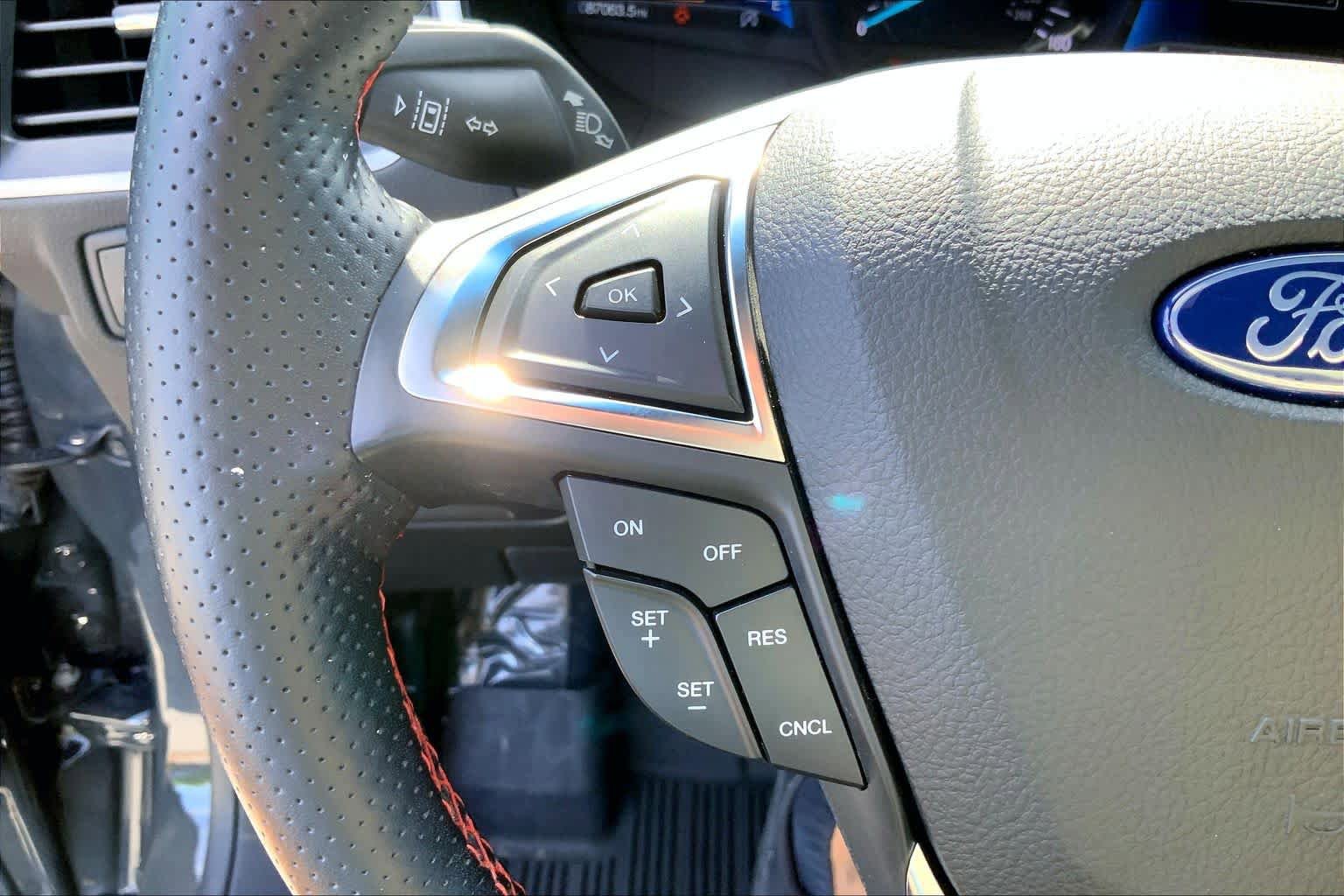 Certified 2021 Ford Edge ST-Line FWD image 22
